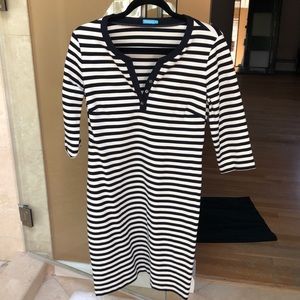 J.McLaughlin 3/4 sleeve black and cream dress. Small